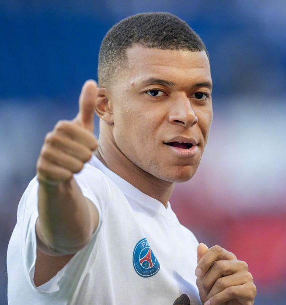 姆巴佩寄语博格巴：盼其重返绿茵巅峰，共筑辉煌新章